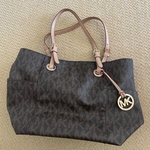 Michael Kors tote